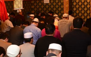 Власти Киргизии возьмут под контроль деятельность молельных комнат