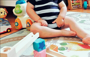 В Таджикистан вернули трех брошенных в России детей