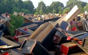 На юго-востоке Китая власти запретили похороны и начали изымать у населения гробы