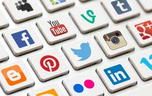 Казахстан, Кыргызстан: Кого разделяют социальные сети?