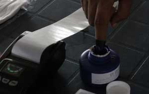 Выборы в Афганистане проходят на фоне насилия и сбоев