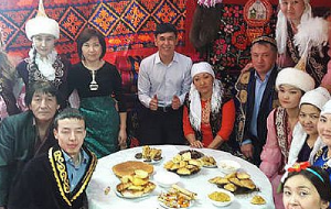 Кого казахи никогда не приглашают на торжества?