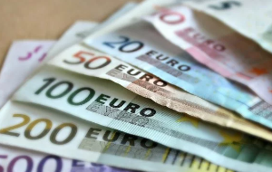 В Казахстане резко вырос спрос на евро