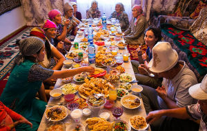 Торжества по любому поводу как признак киргизской счастливой жизни