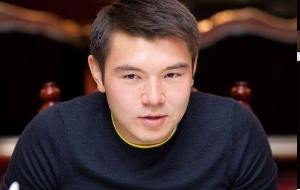 Казахстан: внук Назарбаева жалуется на бюрократию в странном посте в Facebook