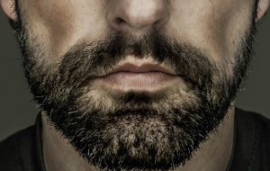 Туркменская полиция вылавливает «бородачей» и заставляет их бриться