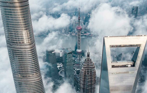 Китайская (анти)утопия: Скоростные поезда и города-призраки