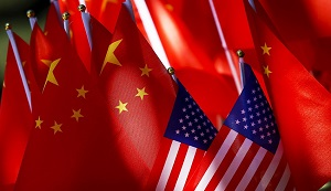 США глупо бороться одновременно с Россией и Китаем