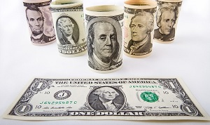 Ожидания казахстанских экспертов: сколько будет стоить доллар через месяц