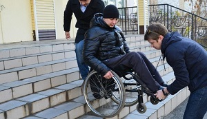 Кыргызстан: Люди с ограниченными возможностями получения образования