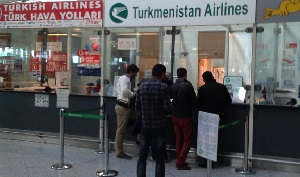 Участковые в Мары обходят родственников трудовых мигрантов и приглашают на беседу