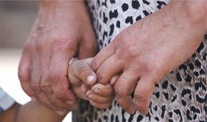 Киргизия: ЮНИСЕФ осуждает использование детей в политических целях