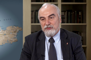 Аждар Куртов: «Кыргызстан может повлиять на китайских инвесторов»