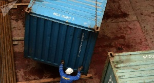 Кыргызстан. В Нарыне из контейнеров сделали школу