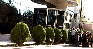 Банки Туркменистана замедляют процесс конвертации и перевода денег