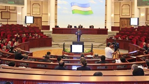 Узбекистан: (не)подконтрольные парламентские выборы?