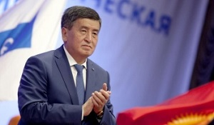 Кыргызстан. Политолог: Беспрецедентные посадки - главное достижение президента