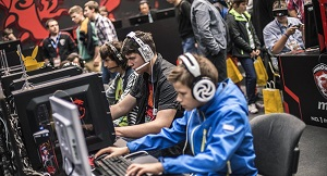 За что боролись: почему подростки Таджикистана пропадают в интернет-кафе