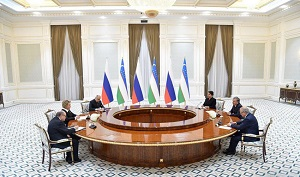 Обсуждение вступления Узбекистана в ЕАЭС: “Кремль поставил Ташкент в неудобное положение”