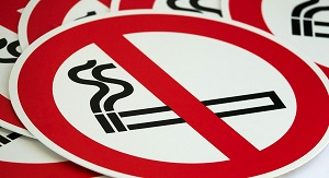 Туркменистан установил несколько мировых рекордов по снижению числа курильщиков. Кому от этого легче дышать?