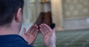 «В Кыргызстане многие религиозные движения создали экономическую и социальную базу влияния»