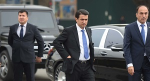 Рустам Эмомали призвал проводить уроки воспитания в Таджикистане