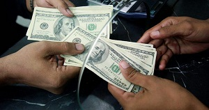 Переводы мигрантов в Кыргызстан сократились за год почти на $200 миллионов