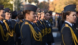 ГУВД Бишкека показало своих прекрасных женщин (видео)