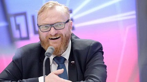 Российский депутат удочерил девочку, брошенную мигранткой из Узбекистана