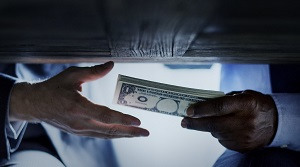 В Таджикистане ужесточили наказание для иностранцев за финансирование таджикских политических партий