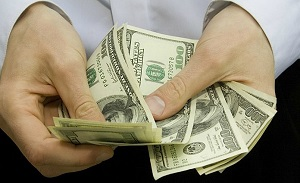 Курс тенге: чего ждут казахстанцы?