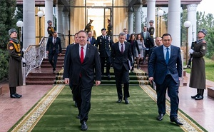 Твиты и игры. После визита Помпео в Центральную Азию