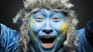 Казахи между Востоком и Западом: на чьи ценности им следует равняться?