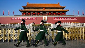 Пекин обвинил Пентагон в том, что он занес вирус в Ухань