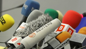 Кыргызстан: зачем правительство создает региональные медиацентры?