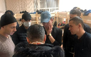 Вакансии для мигрантов, которые потеряли заработок и не смогли уехать из России, есть