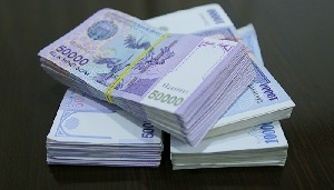 Узбекистан. В чем основная причина девальвации сума?