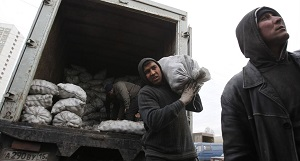 Мигранты массово возвращаются в Кыргызстан. Ожидается рост безработицы