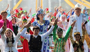 Частное мнение: Бахтиёр Эргашев о штрафах за иностранный язык в государственных учреждениях