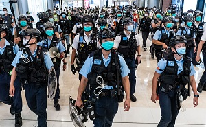 Политика волков и масок: как Китай защищает свою репутацию в кризис