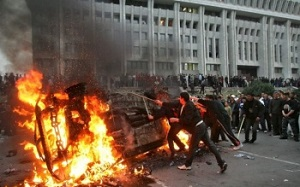 Кыргызстан готовят к новой революции?