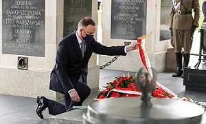 Польша вытравляет из исторической памяти Великую Победу