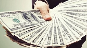 Донорские деньги на себя любимых: на что власти КР просят и тратят кредиты от международных институтов?