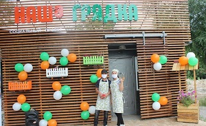 Кыргызстан. Бывшие детдомовцы и пенсионеры решили помочь друг другу