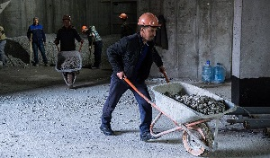 Перевод на честном слове: когда в Таджикистан вернутся деньги мигрантов