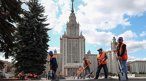 Путин призвал в Россию мигрантов