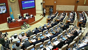 Кривое зеркало слышашего государства в Казахстане?
