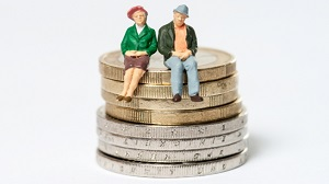 Пенсионные накопления: что будет, если раздать часть их казахстанцам?