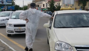 Свадьбы на 30 гостей и вступительные экзамены под открытым небом – как Узбекистан справляется с эпидемией