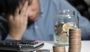 На одного казахстанца приходится 1 миллион тенге задолженности?